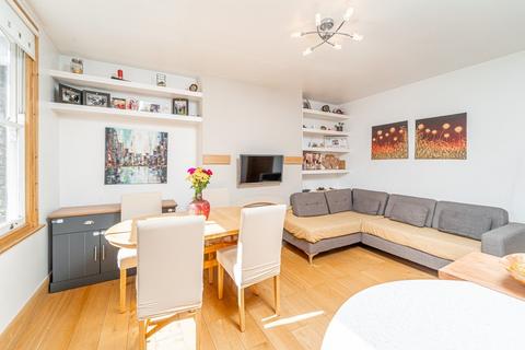 19c Ashley Road, London, N19 3AG
