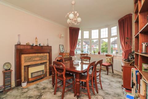 23 Beacon Road, Sutton Coldfield, B73 5ST