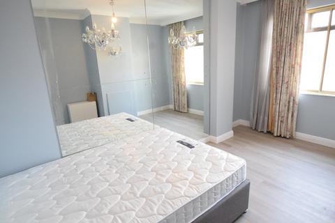 undefined, Buckingham Mansions, Bath Road