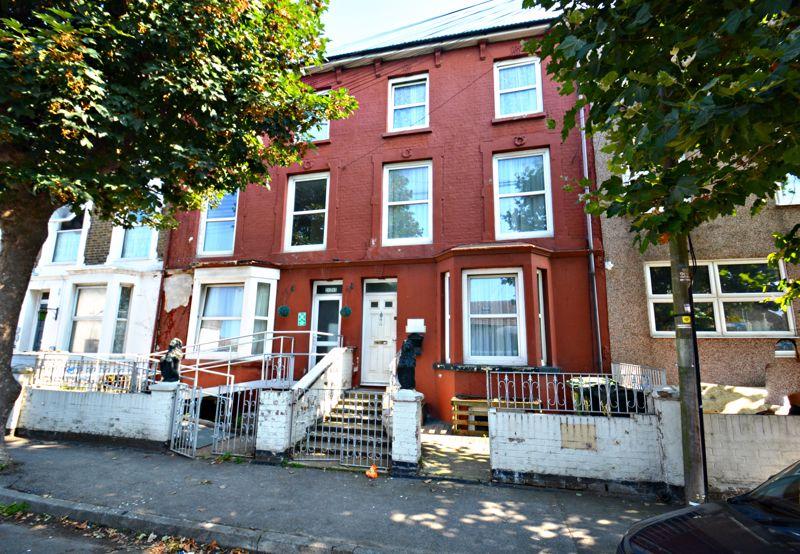Alma Road, Sheerness Mixed use £450,000