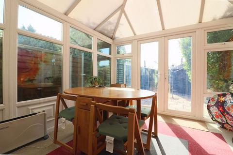 2 bedroom terraced house to rent, Katherine Close, Gloucester