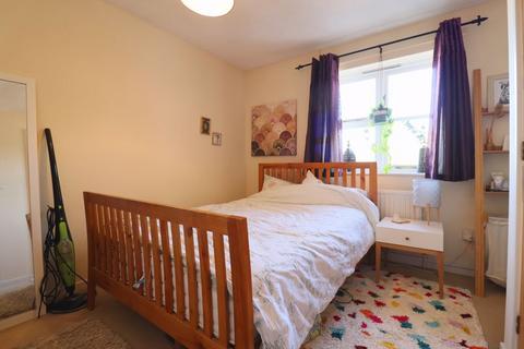 2 bedroom terraced house to rent, Katherine Close, Gloucester