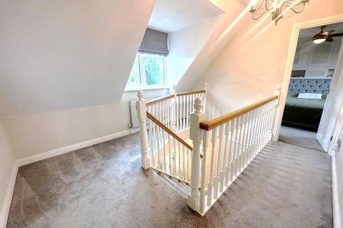 4 Tithe Barn Crescent, Swindon, SN1 4JX