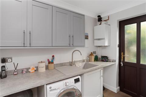 26 Broadlands, Raunds, Wellingborough, NN9 6QL