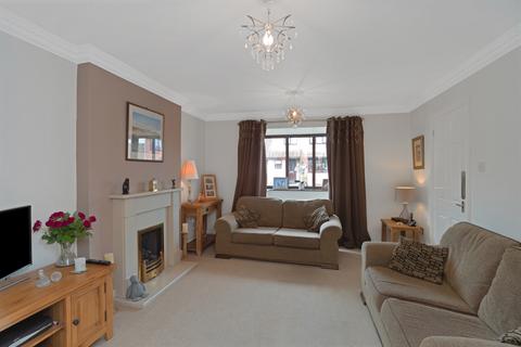 26 Broadlands, Raunds, Wellingborough, NN9 6QL