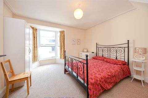 4 bedroom semi-detached house for sale, Taliesin Street, Llandudno, Conwy, LL30