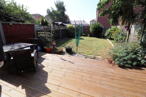 27 Snipe Close, Erith, DA8 2HD