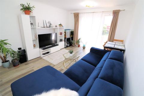 27 Snipe Close, Erith, DA8 2HD