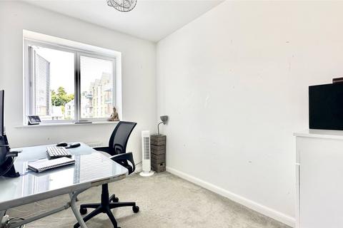 80 Havelock Drive, Greenhithe, DA9 9XU
