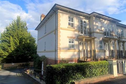 3 bedroom end of terrace house for sale, Hillstone Mews, Graham Road, Malvern, Worcestershire, WR14 2HU
