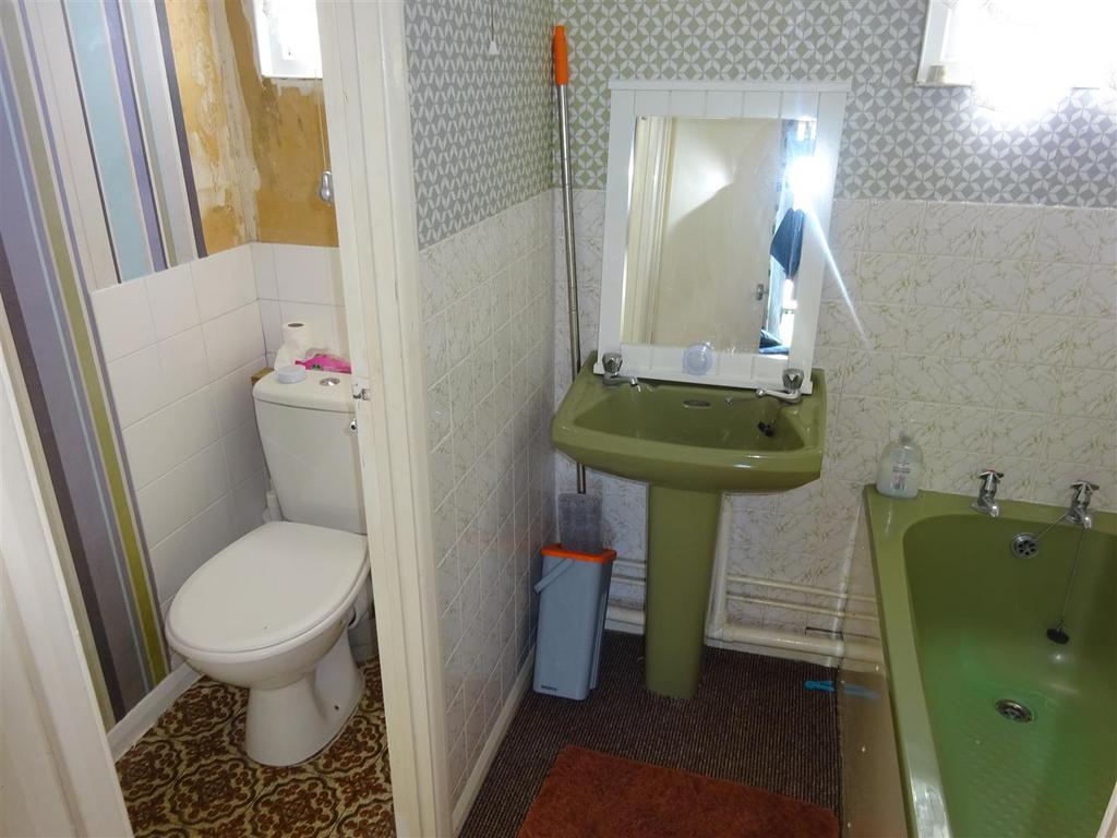 Romney Sands Holiday Park, Greatstone, New Romney 2 bed chalet for sale £12,000