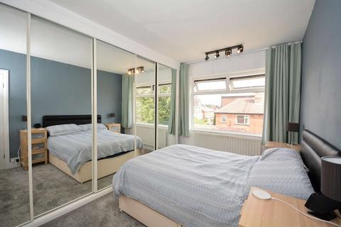 3 bedroom semi-detached house for sale, Kirkstall Mount, Leeds, West Yorkshire