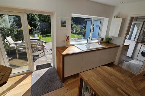 11 Tithby Road, Bingham, Nottingham, NG13 8GP