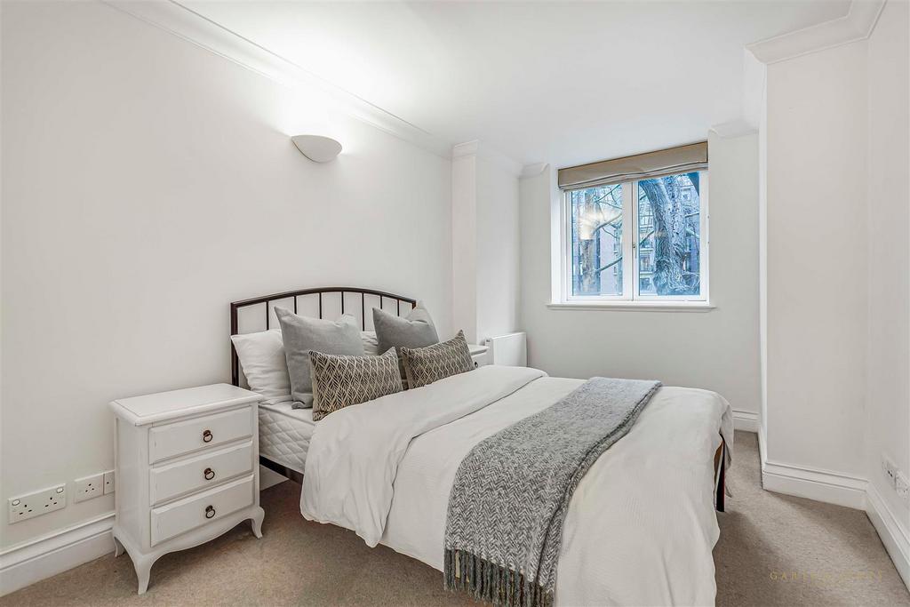 Bedroom.JPG