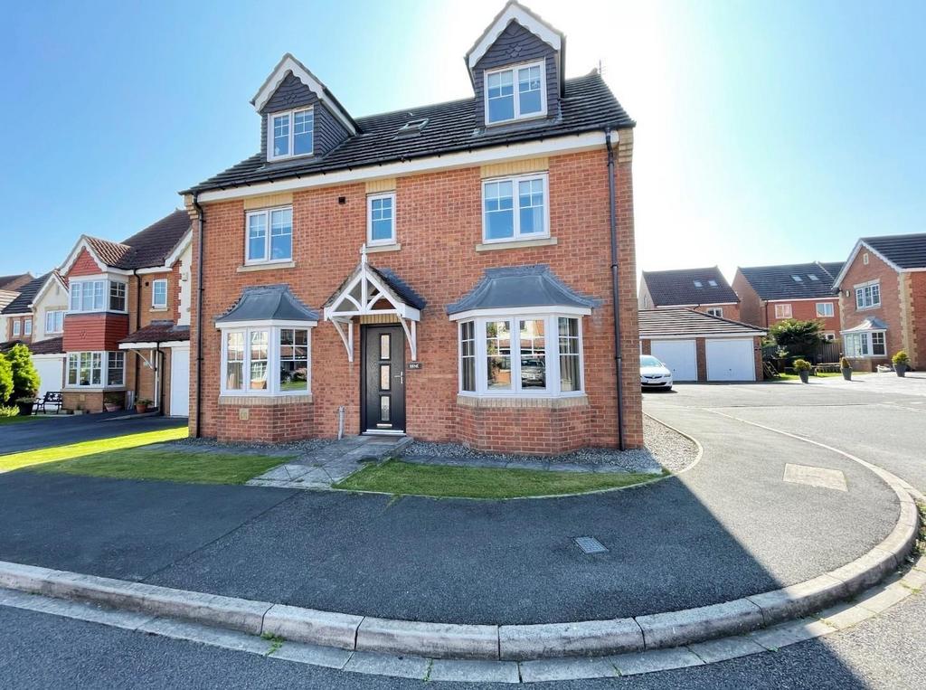 Cornflower Close, Cuthbert, Hartlepool 6 bed detached house for