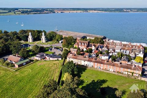 5 bedroom terraced house for sale, High Street, Mistley