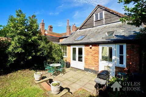 5 bedroom terraced house for sale, High Street, Mistley
