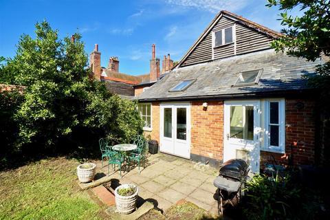 5 bedroom terraced house for sale, High Street, Mistley