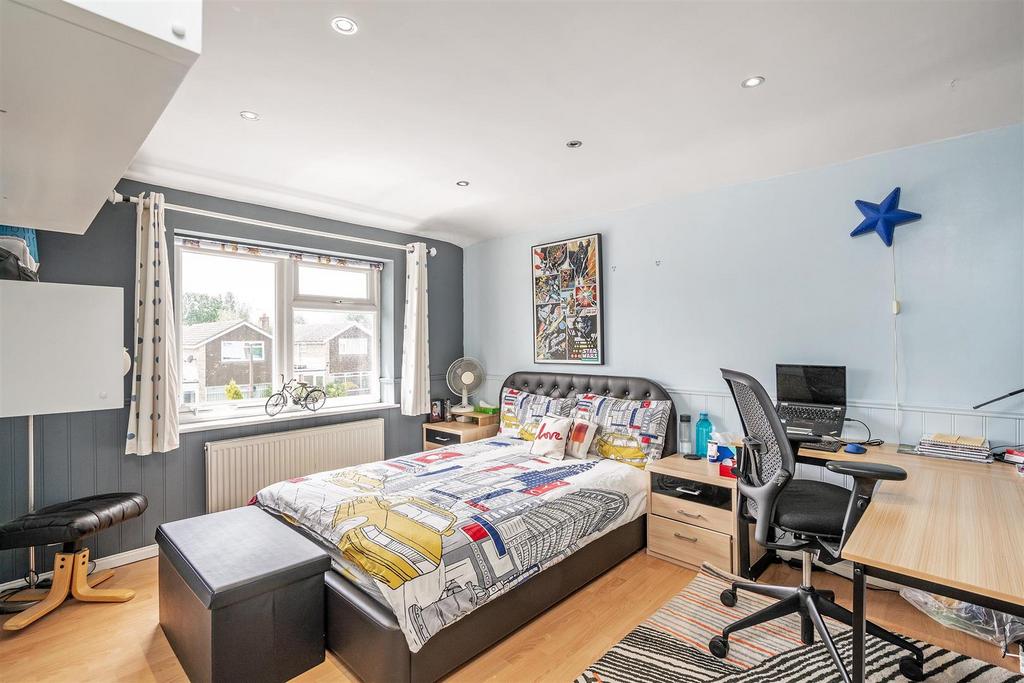 3 Clifton Crescent-3 lo.jpg