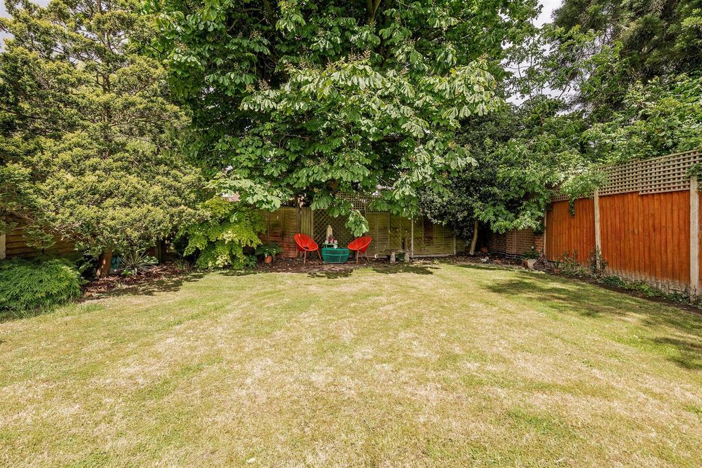 3 Clifton Crescent-22 lo.jpg