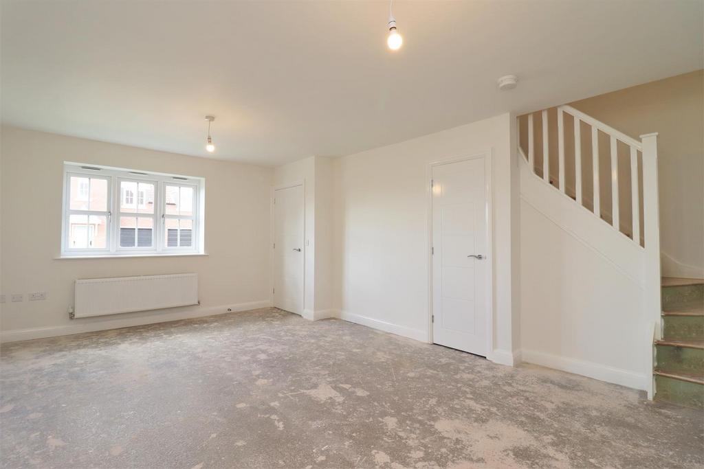 Russell Vale, Welton 3 bed semidetached house for sale £110,000
