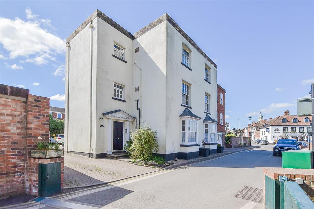 5 Bankside House, Waterside, UptonUponSevern, Worcester 1 bed