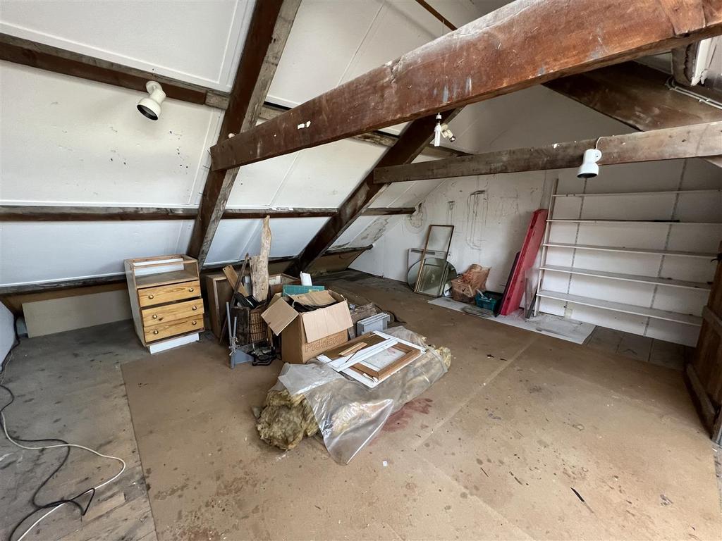 Second Floor Studio/Loft Room