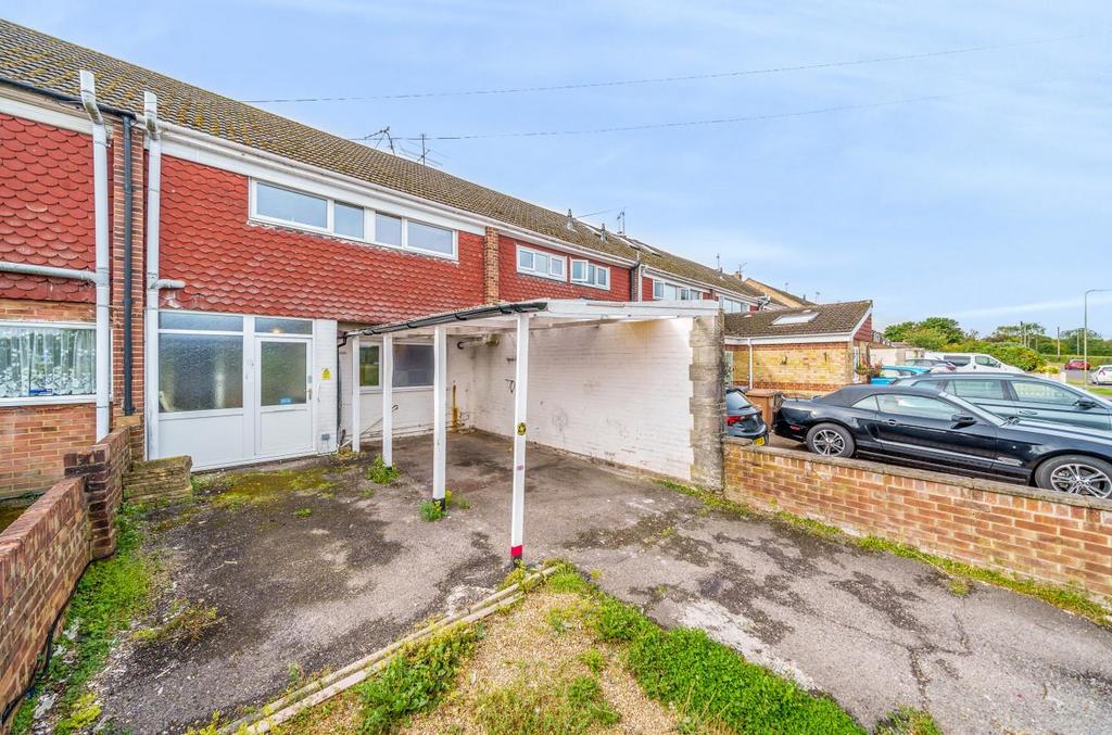Harrow Way, Andover SP10 3 bed terraced house for sale £285,000