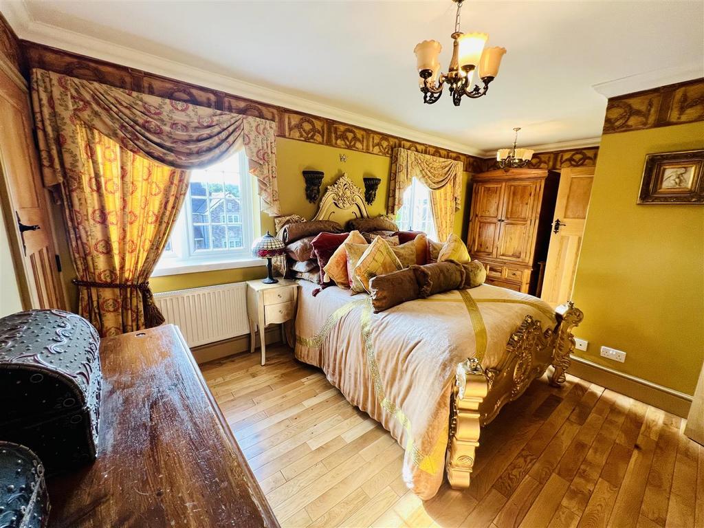 Coed Y Cadno, Cwmgwili 4 bed detached house for sale £439,500