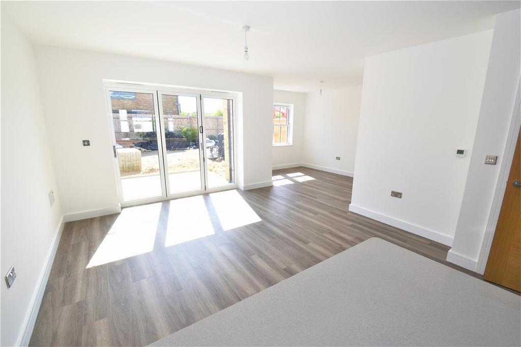 Artillery Place, New Garrison Road, Shoeburyness 4 bed link detached