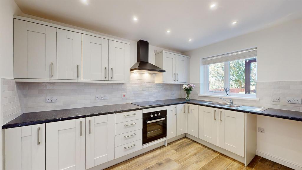 Dickens Drive, Melton Mowbray 4 bed detached house to rent £1,395 pcm