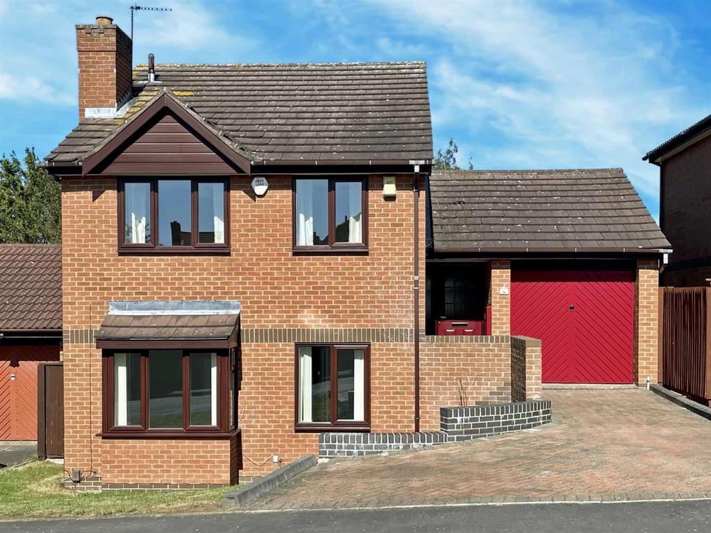 Dickens Drive, Melton Mowbray 4 bed detached house £1,295 pcm (£299 pw)