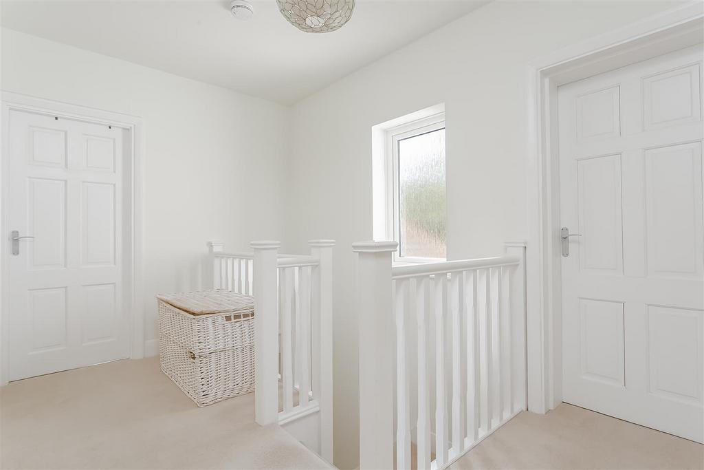 House-upper-pines-banstead-110.jpg