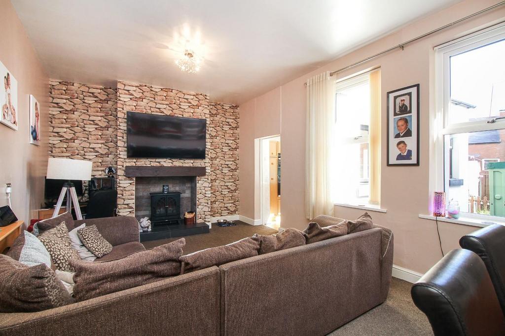 John Street, Cullercoats, North Shields 4 bed terraced house for sale