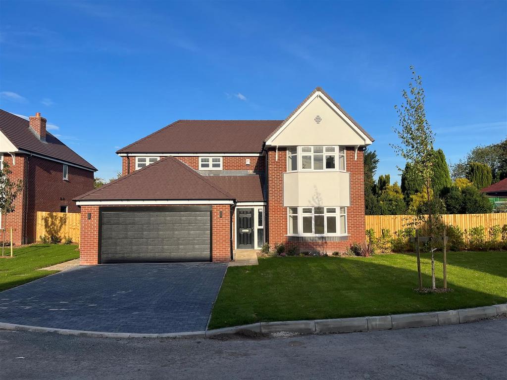 Holly House, 8 Rowan Grange, Broseley 4 bed detached house for sale £