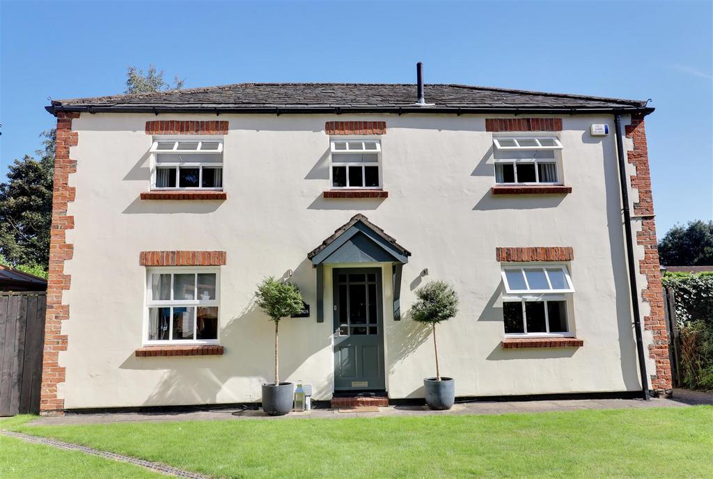Jenny Brough Lane, Hessle 2 bed detached house for sale £350,000