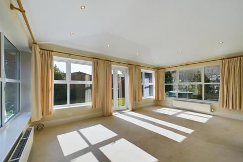4 bedroom detached house for sale, Olivers Gardens, Staindrop, County Durham