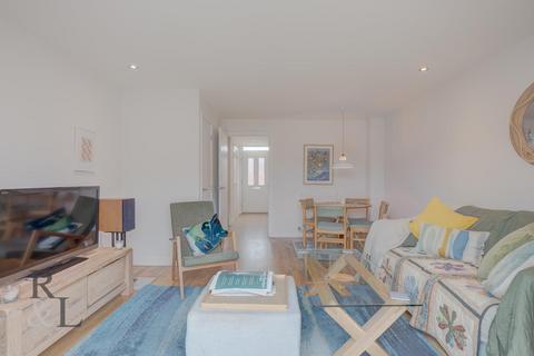 6 Armstrong Road, Keyworth, Nottingham, NG12 5GJ