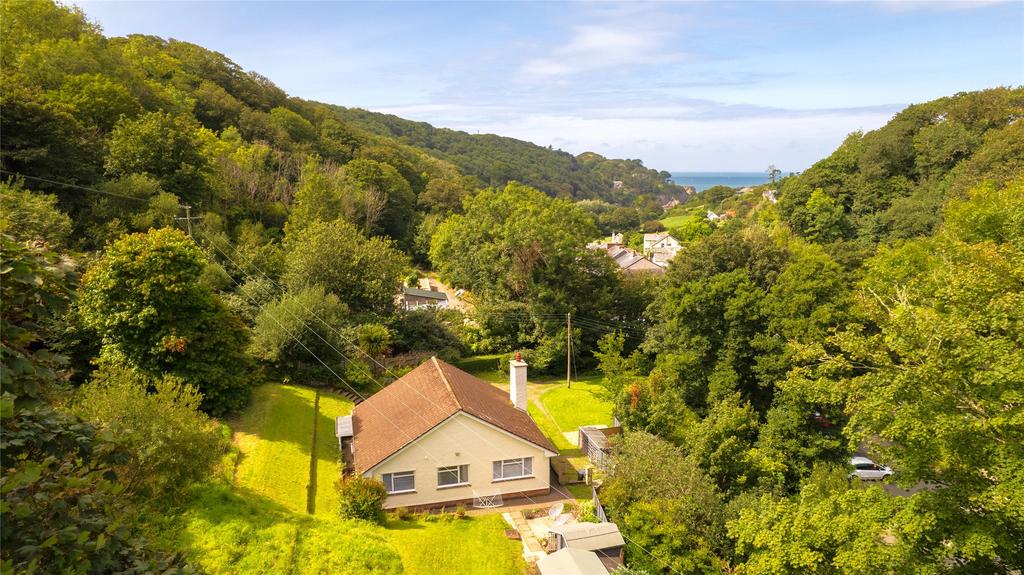 Lee, Devon, EX34 3 bed bungalow for sale £650,000