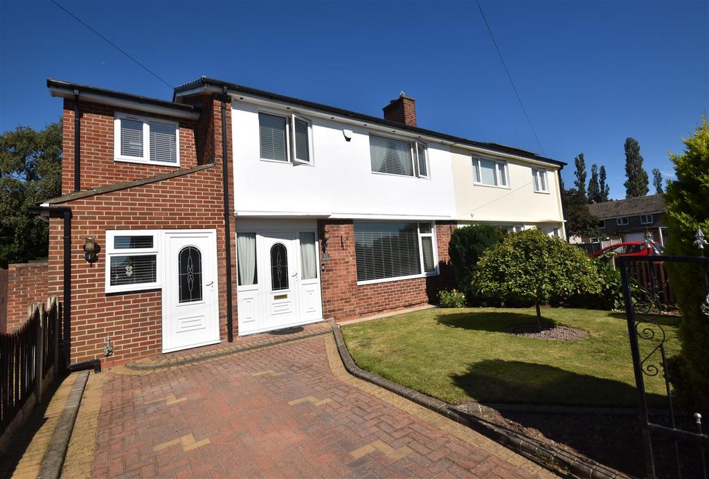 Highfield, Pollington 4 bed semidetached house for sale £250,000