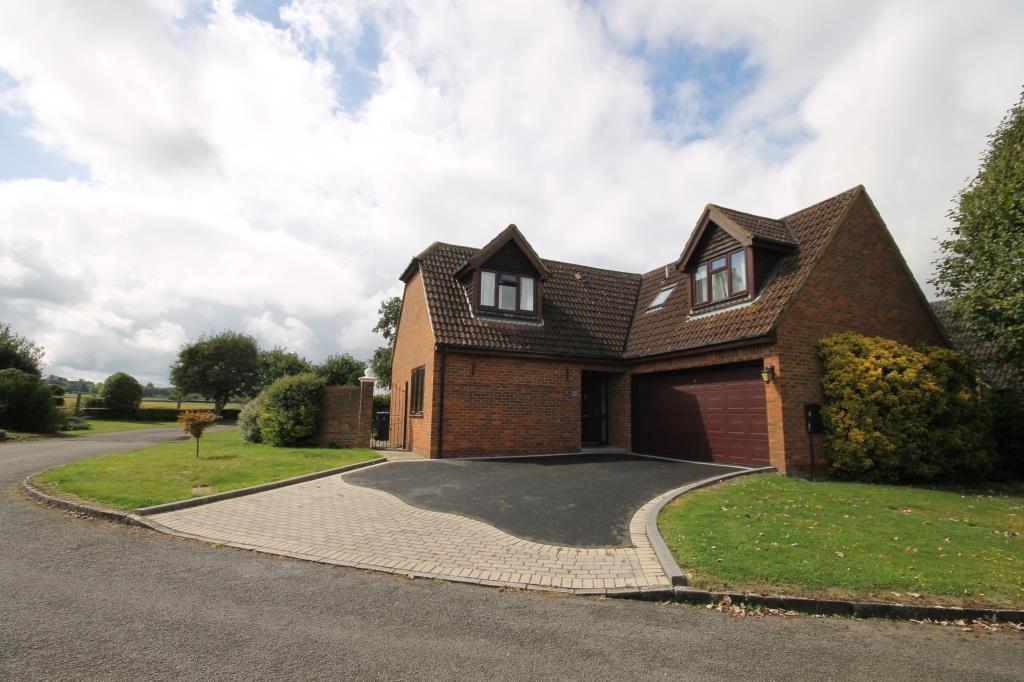 POLESDEN VIEW, GREAT BOOKHAM, KT23 4 bed detached house for sale £895,000