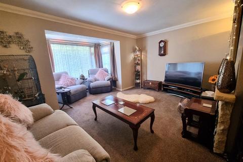 15 Brook Close, Bournemouth, BH10 5JP
