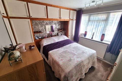 15 Brook Close, Bournemouth, BH10 5JP