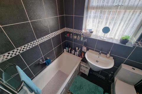 15 Brook Close, Bournemouth, BH10 5JP