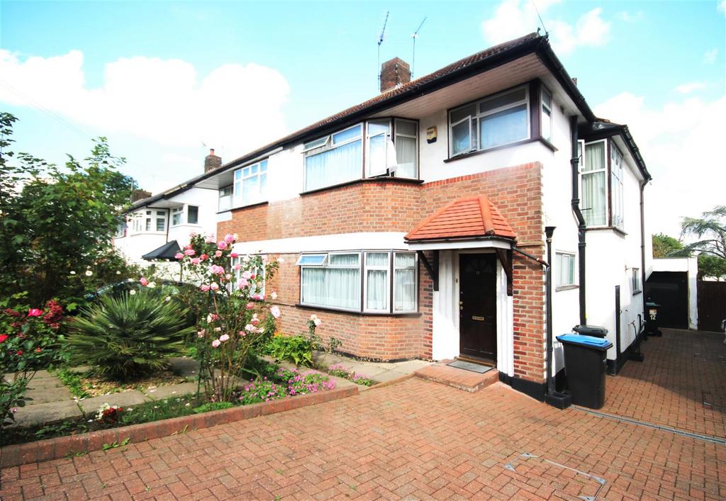 Farmleigh, Southgate, N14 3 bed house for sale £665,000
