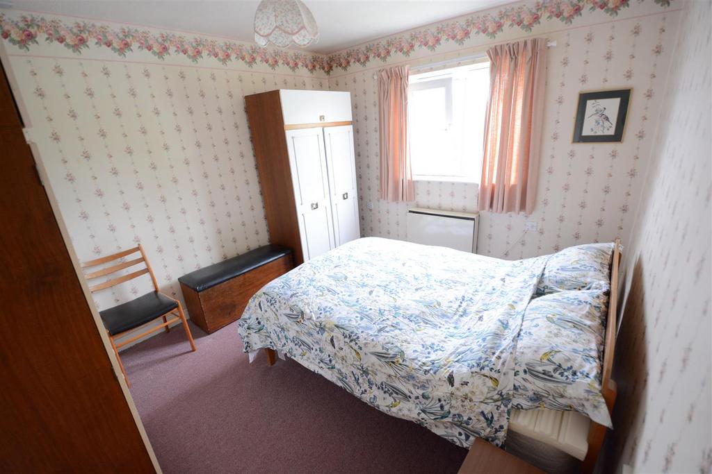 Bedroom 1 (front)