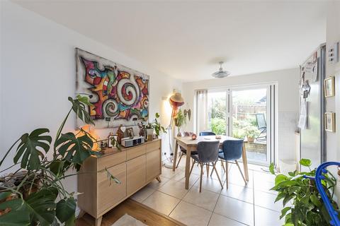51 Aplins Close, Harpenden, AL5 2PZ
