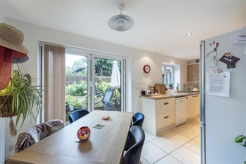 51 Aplins Close, Harpenden, AL5 2PZ