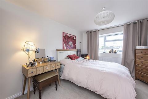 51 Aplins Close, Harpenden, AL5 2PZ