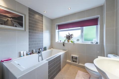 51 Aplins Close, Harpenden, AL5 2PZ